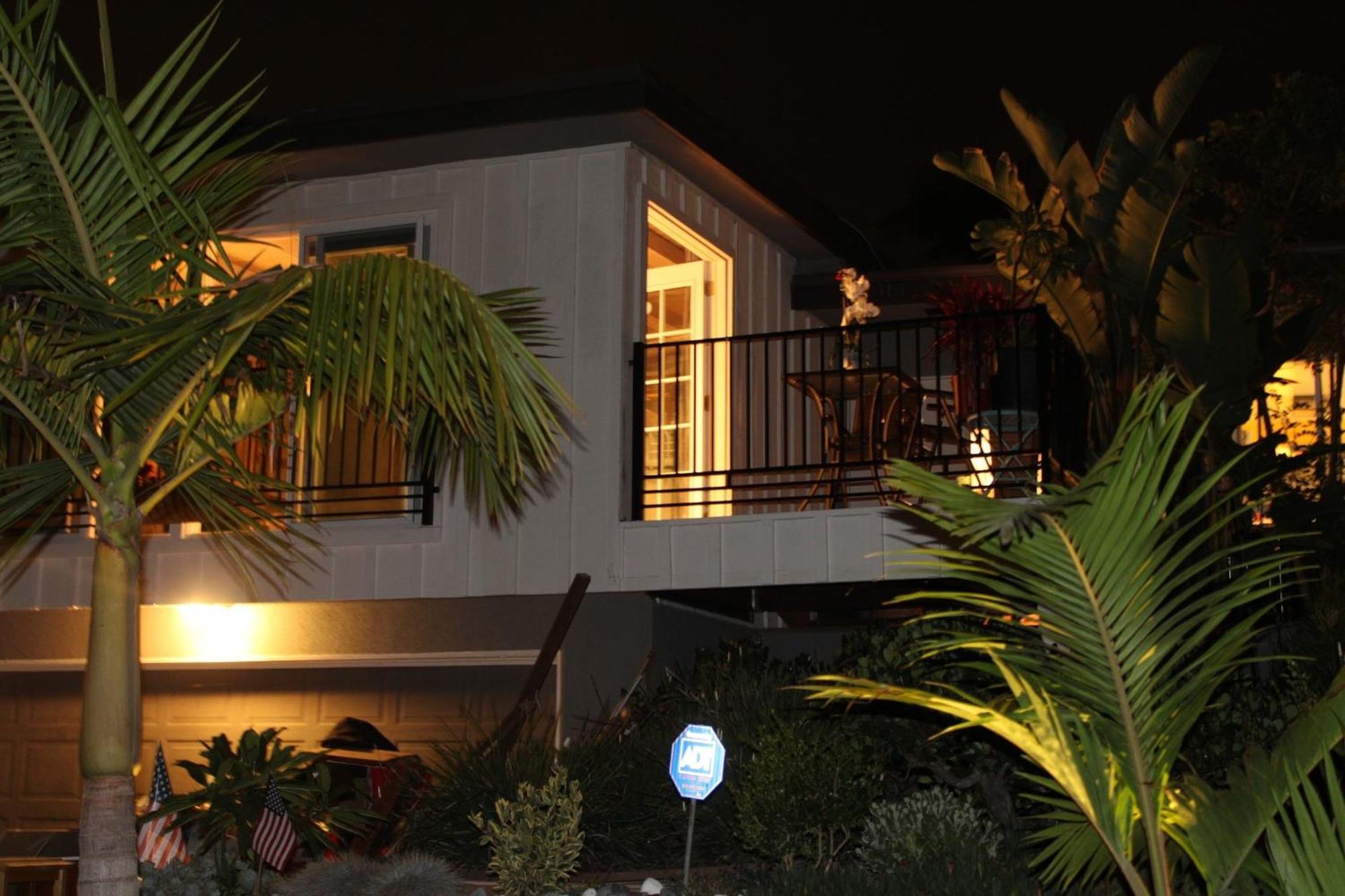 Overlooking Marina Del Rey Sailboats, Is Green Ginger Playa Del Rey On The Bluff, — Photos 2